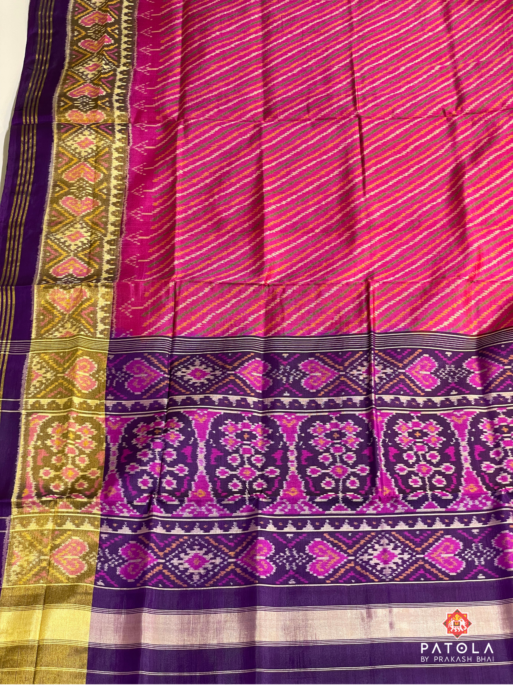 Laheriya Design With Traditional Border Single Ikat Patola Saree