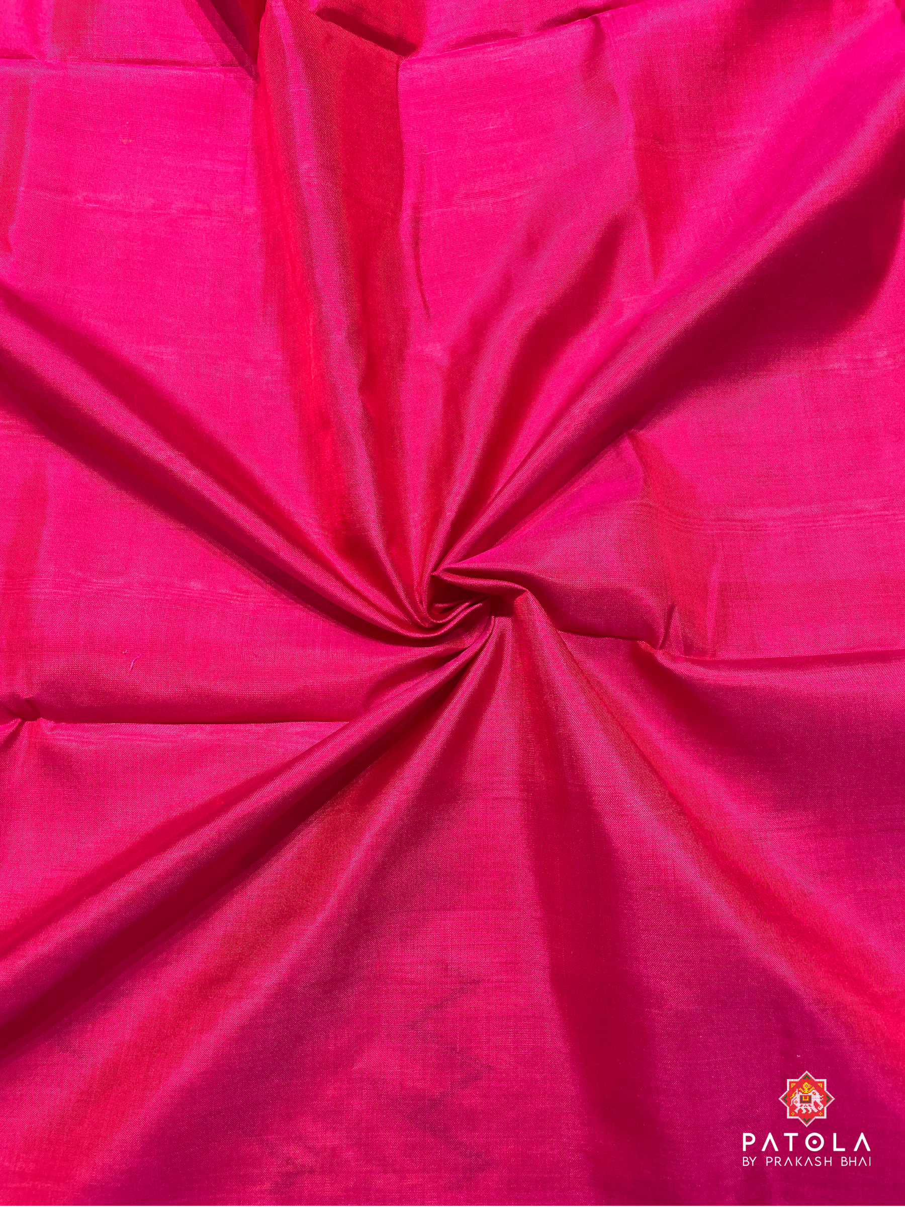 Zigzag Lines Designer Single Ikat Patola Saree