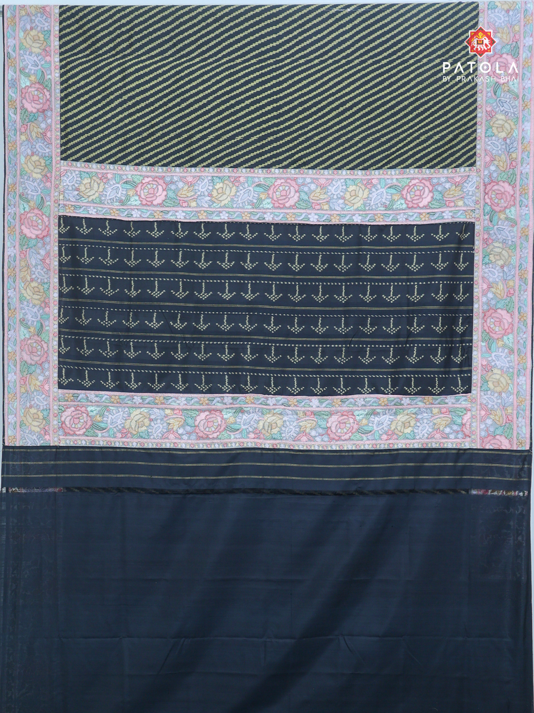 Masterpiece Laheriya design  Patola With pureTraditional Handwork