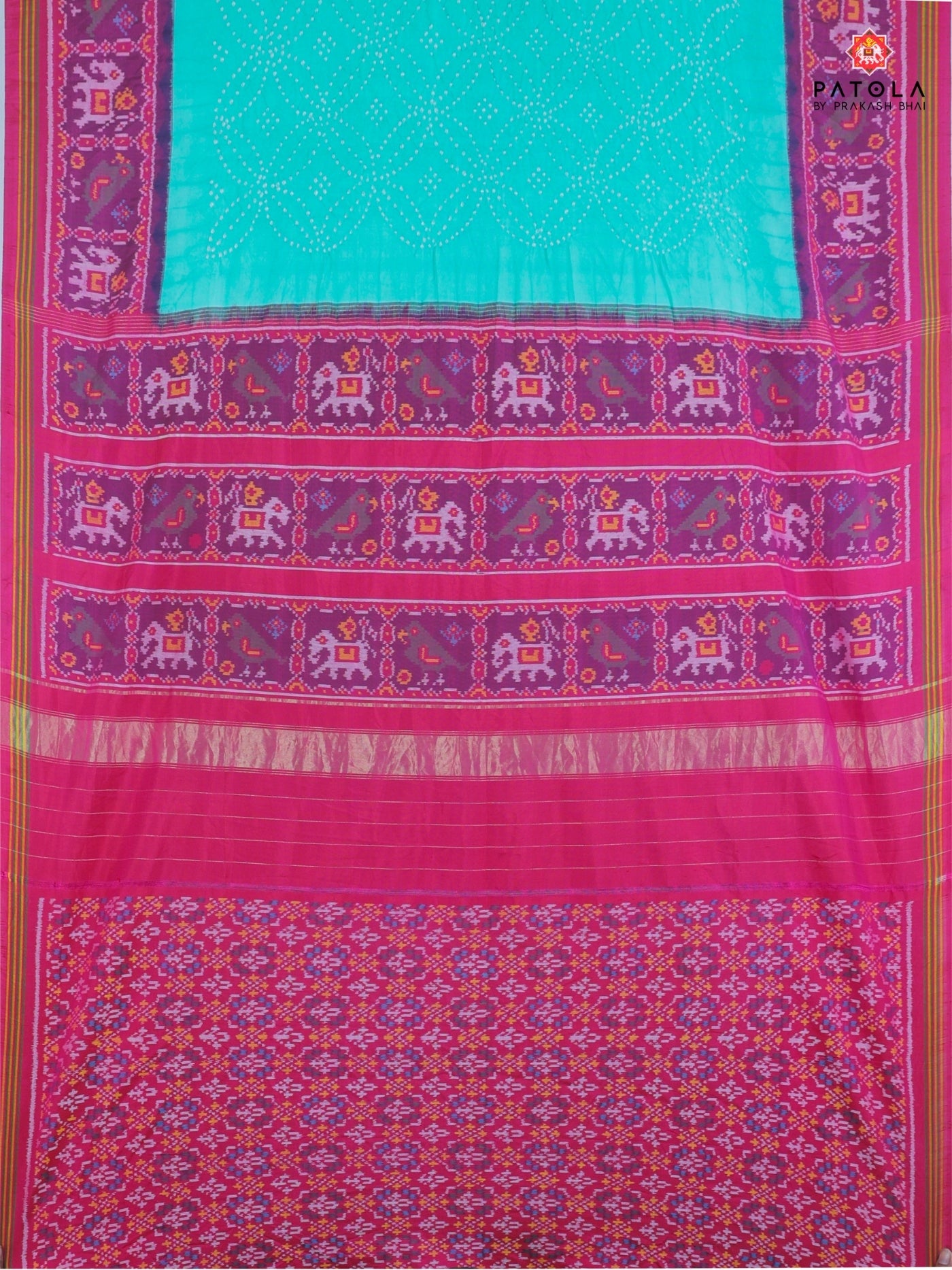 Hathi popat border with small bandhej patola saree blouse design