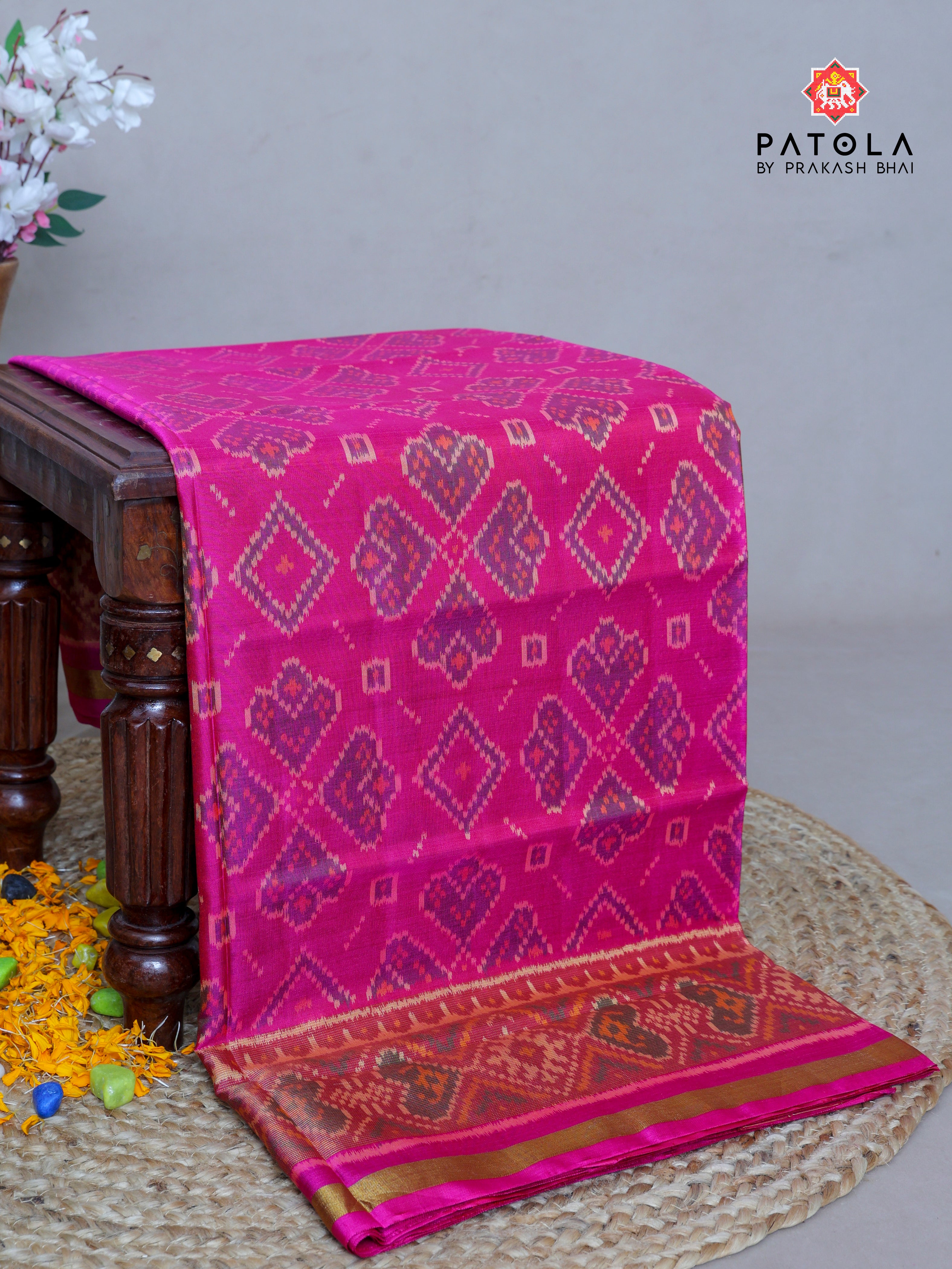 Magenta Panchanda Design Single Ikat Patola Saree