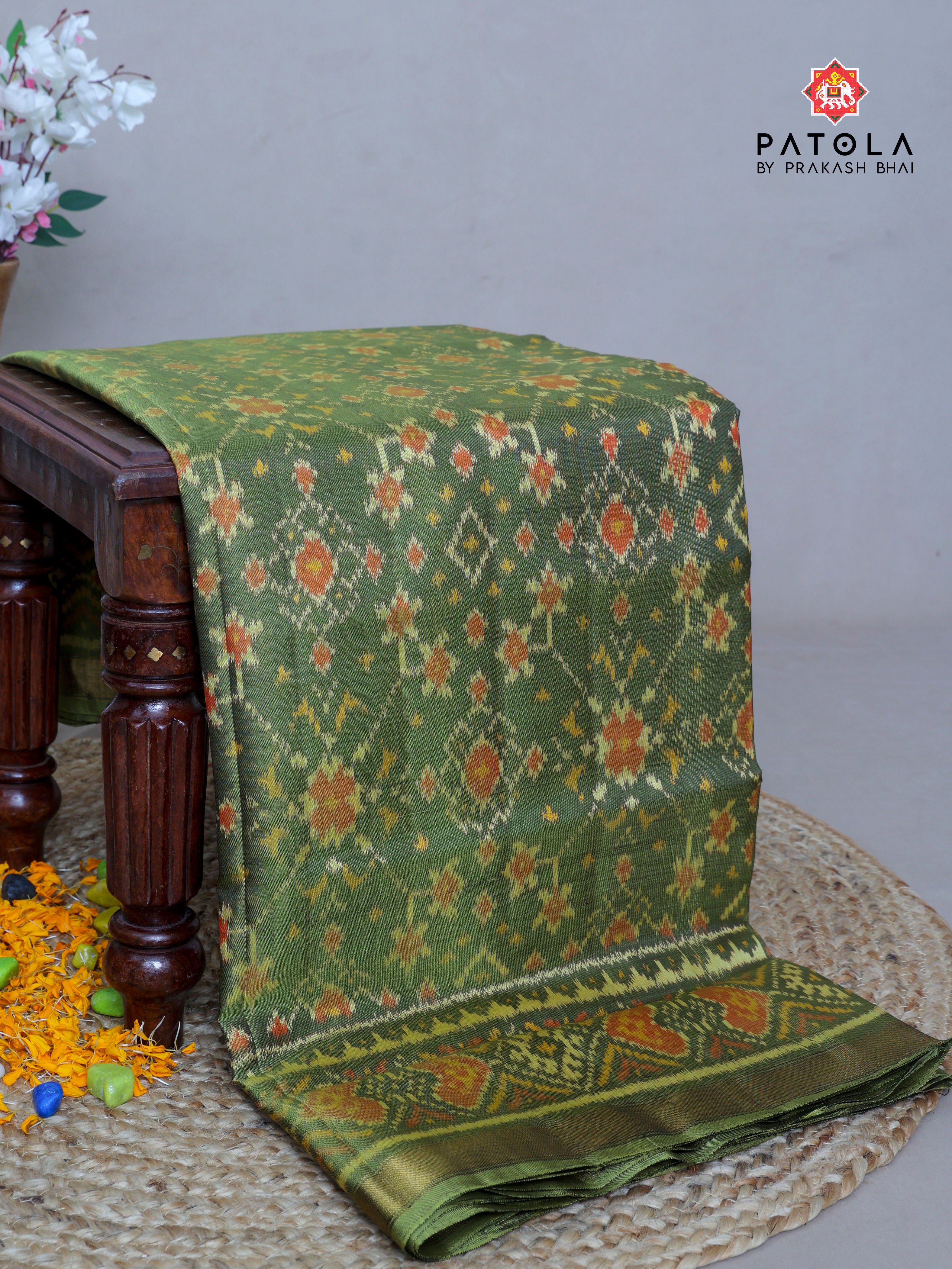 Traditional Navratna Design Single Ikat Patola Saree