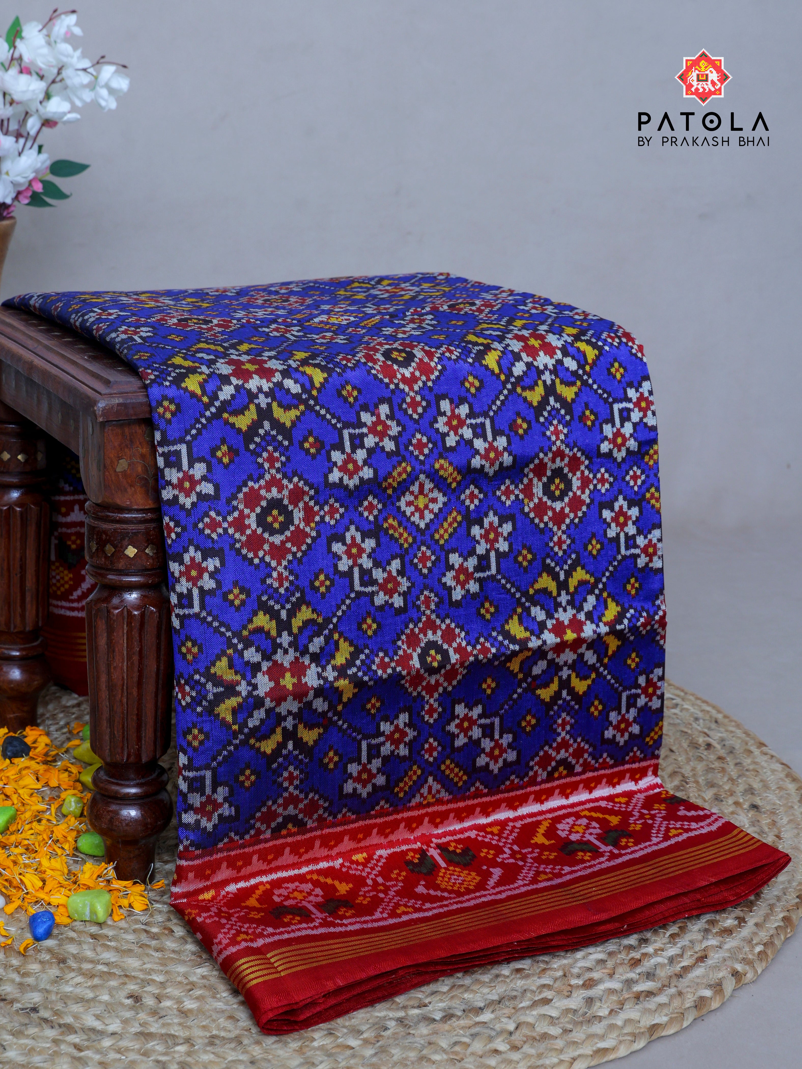 Navratna Designer Semi Double Ikat Patola Saree