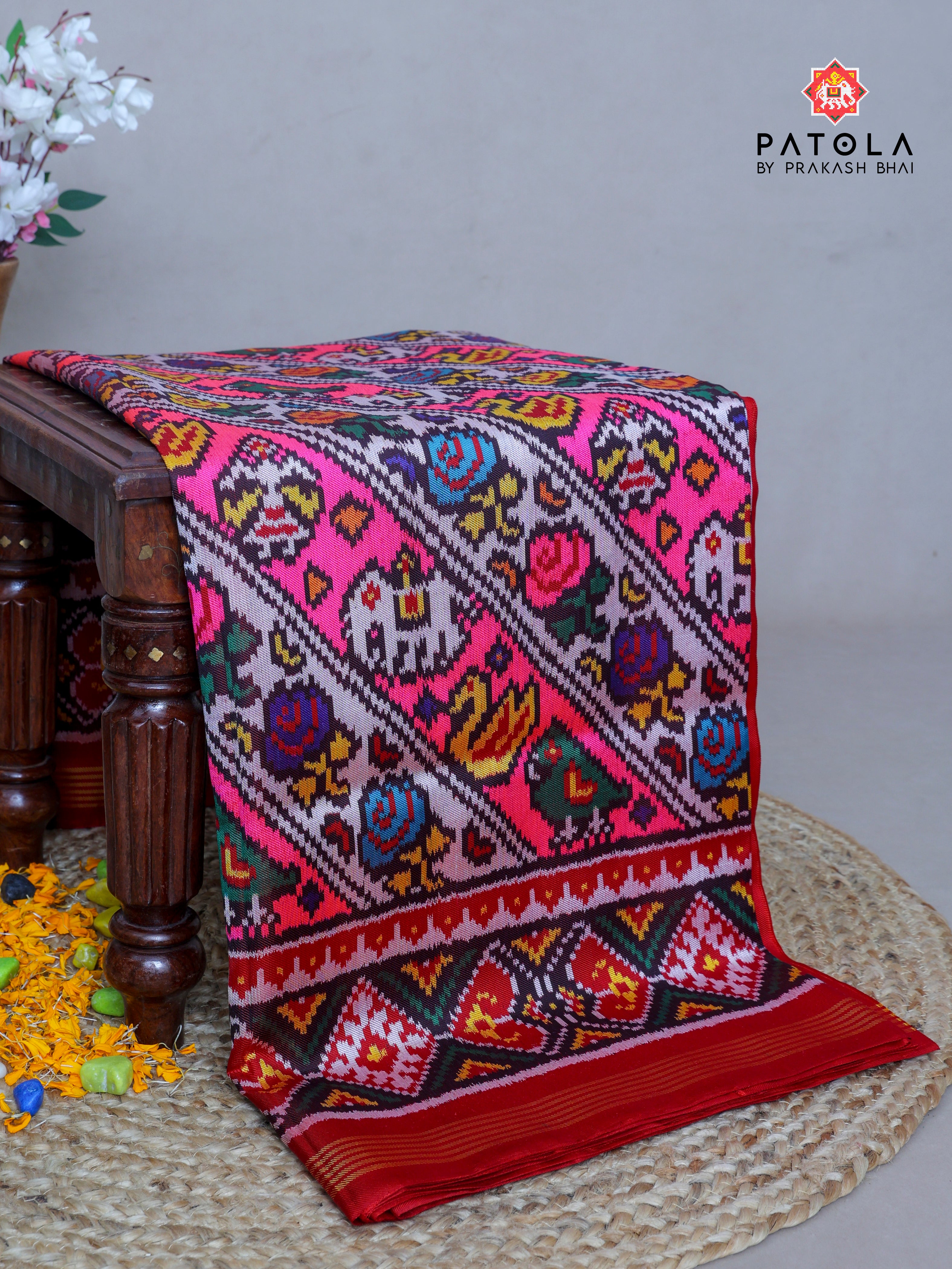 Masterpiece Lines Border With Small Motifs Design Twill Patola Saree