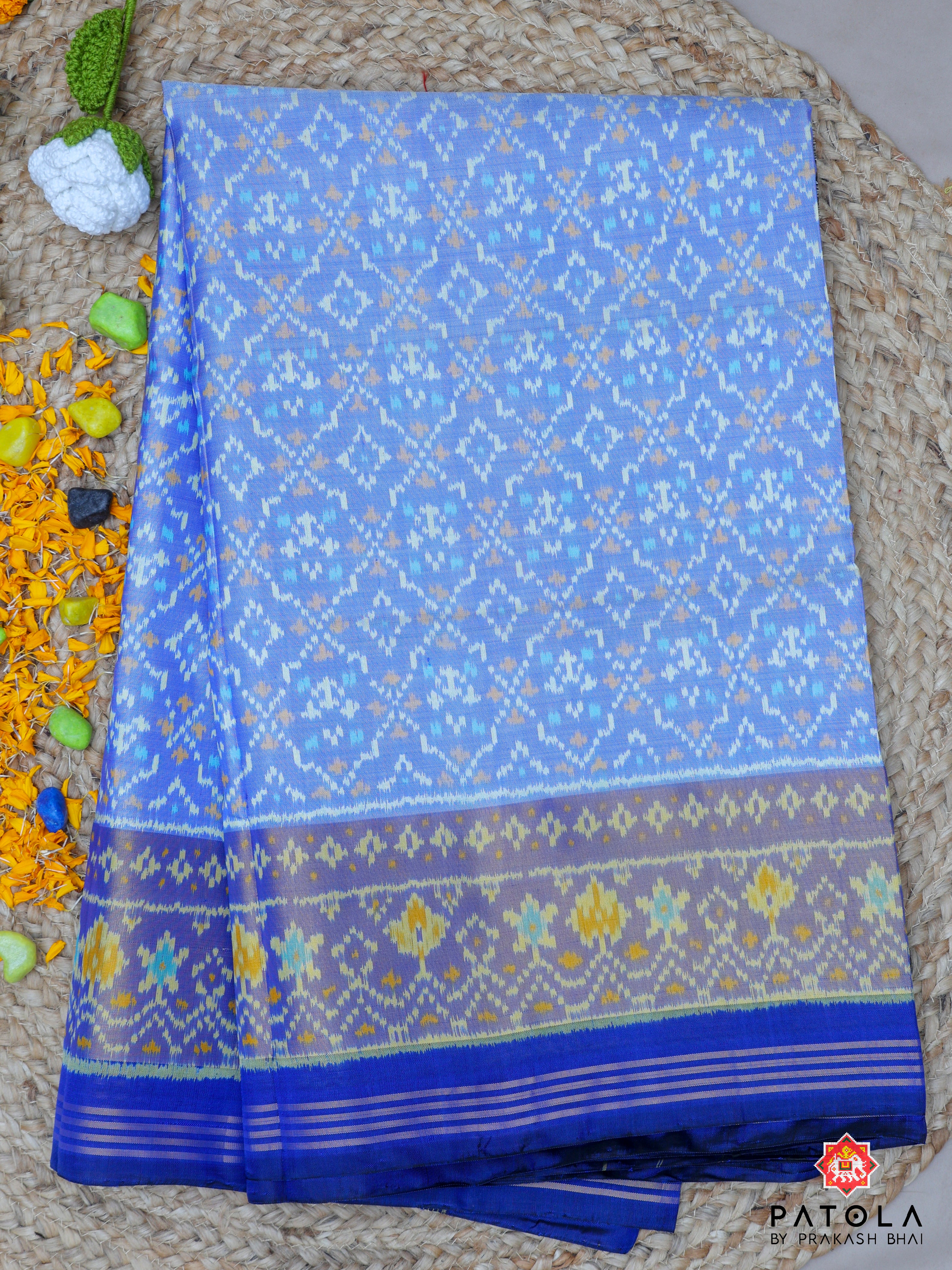 Button Phool Design With Fency Border Single Ikat Patola Saree