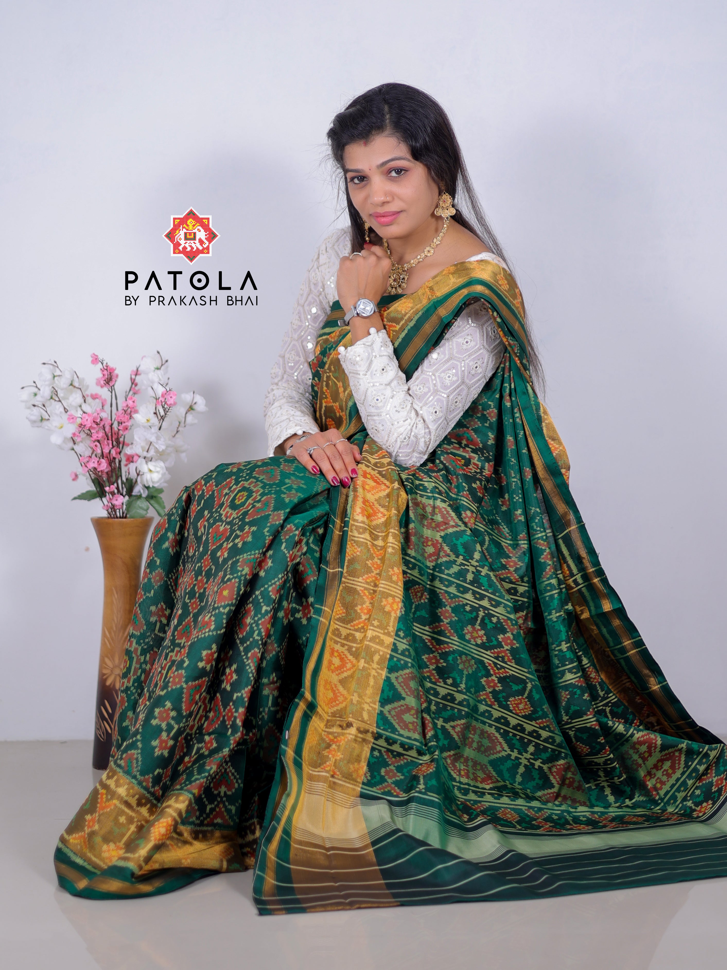 Navratna Panchanda Mix Designer Single Ikat Patola Saree